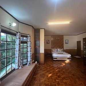 Family Room Mountain View